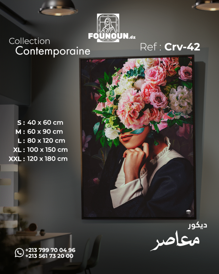 Une femme avec des fleurs